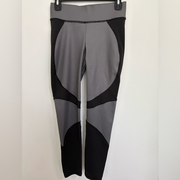 MICHI Sculpt Colorblock Leggings Sz M 27” EUC - Picture 4 of 7